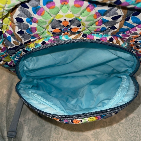 NWTs….Brand New Vera Bradley Compact Back Pack - Picture 3 of 7